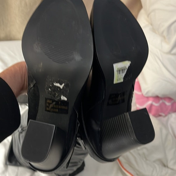 An above knee black 3 inch stacked heeled boot. - Picture 6 of 6